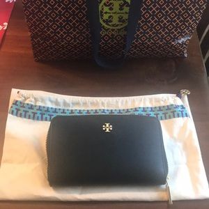 Tory Burch Emerson wallet